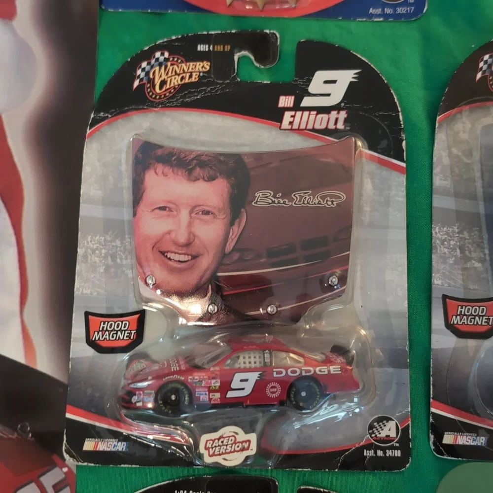 Bill Elliot Nascar Racing #9 Dodge Bundle of Collectibles - Picture 7 of 13